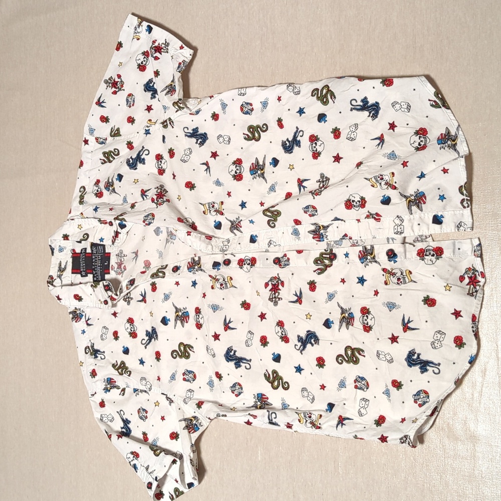 Raw Yarn Industries Button up short sleeve shirt skulls dragons roses anchors